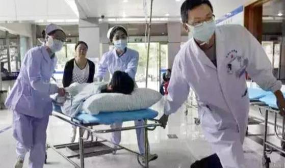 北京助孕机构专业团队诚信合作-剖宫产是“生不疼，生完疼”